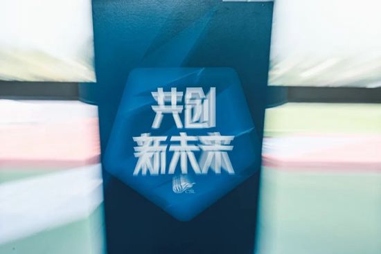 在线精品欧美